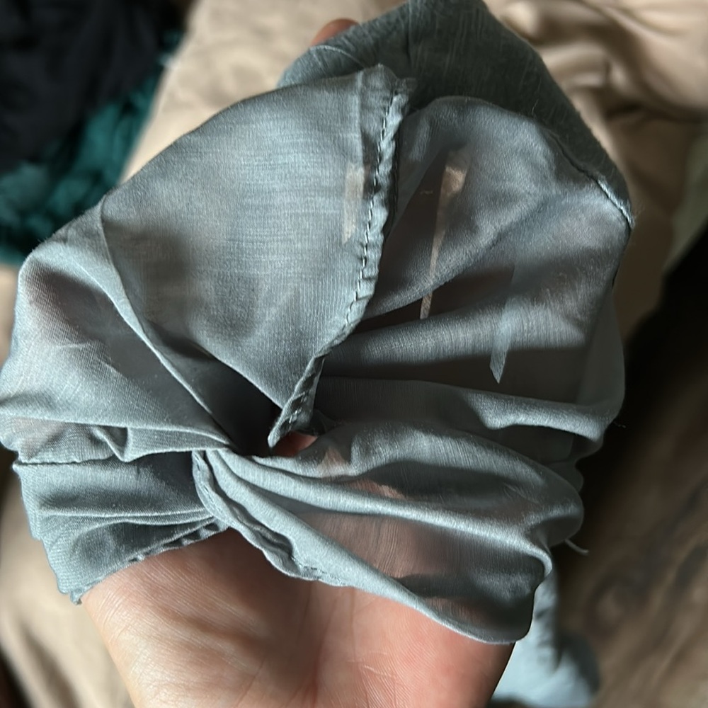 Eyeshadow  Blue Puff Sleeve Ruched Blouse - Picture 5 of 6
